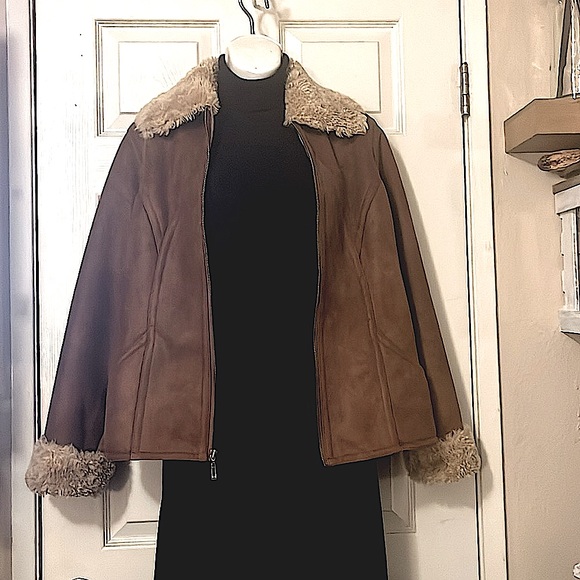 LW Faux Brown Suede Leather & Tan Sherpa Faux Fur Zipper Jacket Sz M - Picture 1 of 14